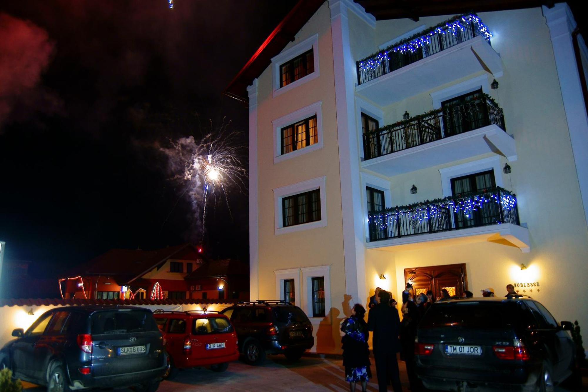 Hotel Pension Noblesse Băile Herculane Exterior foto