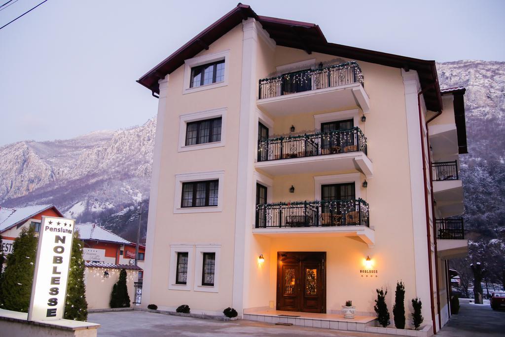 Hotel Pension Noblesse Băile Herculane Exterior foto