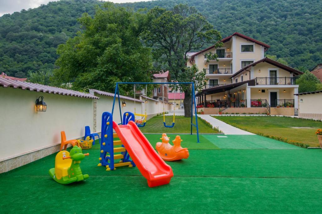 Hotel Pension Noblesse Băile Herculane Exterior foto